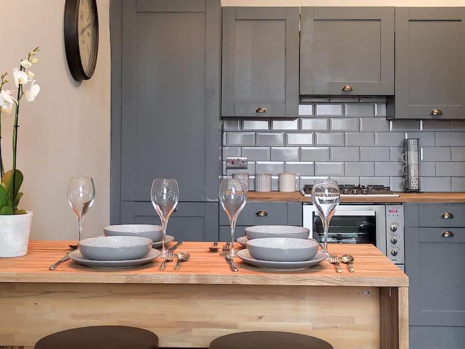 Beautiful Georgian New Town 2 Bed Apartment Edinburgh Exterior photo